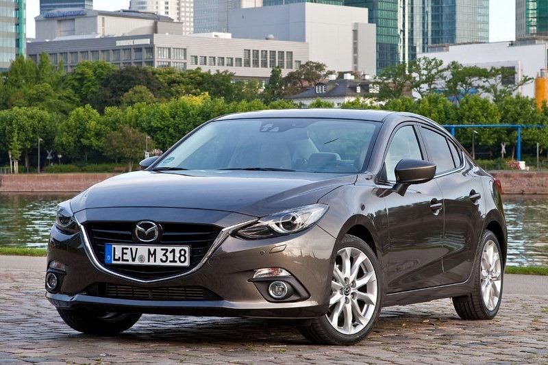 YEN MAZDA 3 SEDAN AYRINTILI RESM GALER