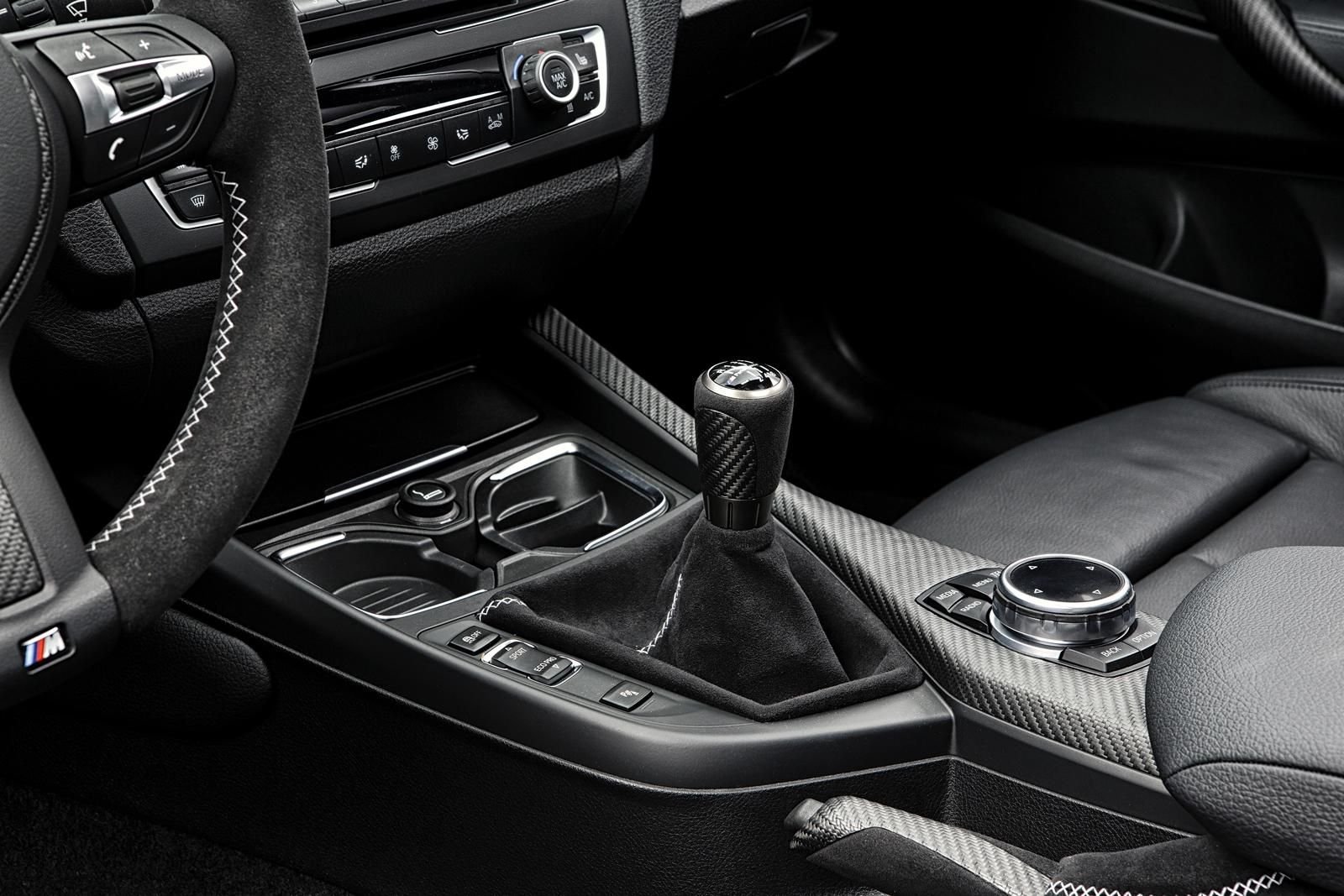 BMW YEN 2 SERS COUPE M PERFORMANS RESM GALERS