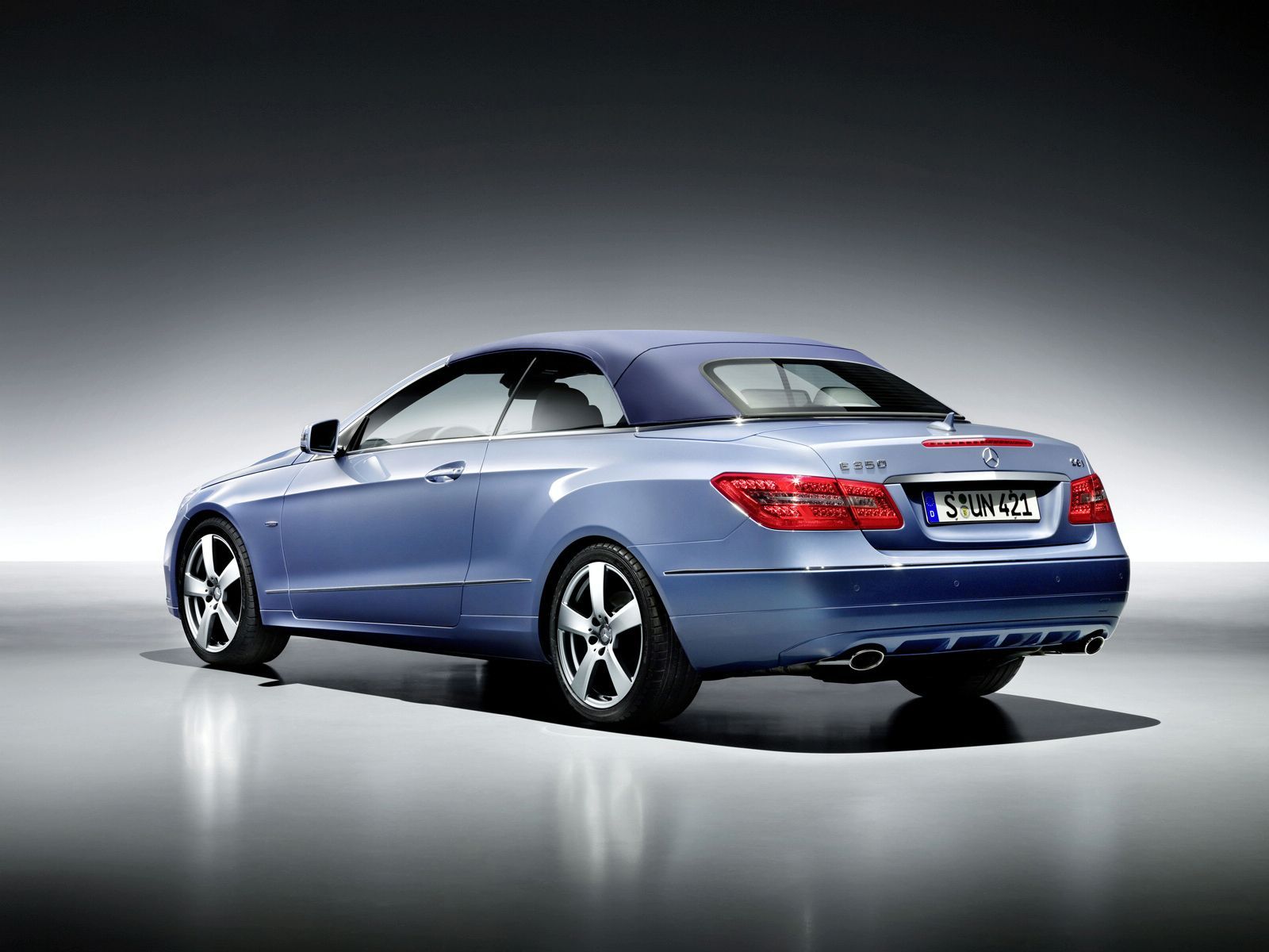 MERCEDES E CONVERTIBLE (2010) GALER