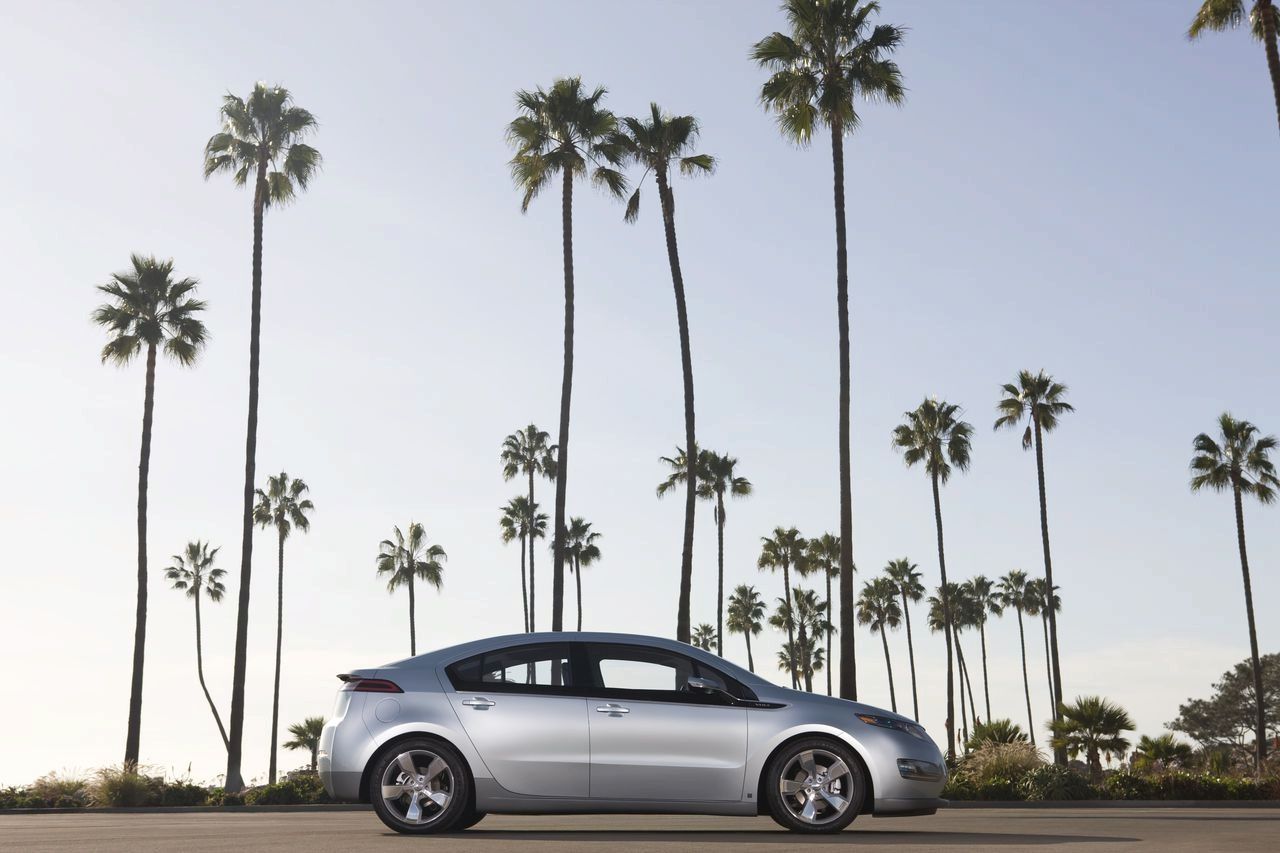 CHEVROLET VOLT GALER