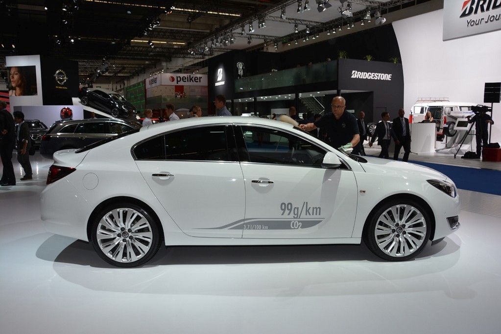 YEN� OPEL �NS�GN�A FRANKFURT LANSMAN RES�M GALER�S�