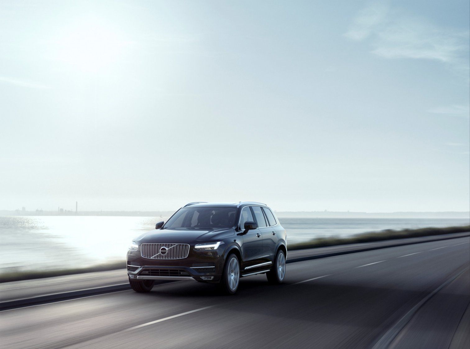 YEN 2015 VOLVO XC90 FRST EDTON RESM GALERS