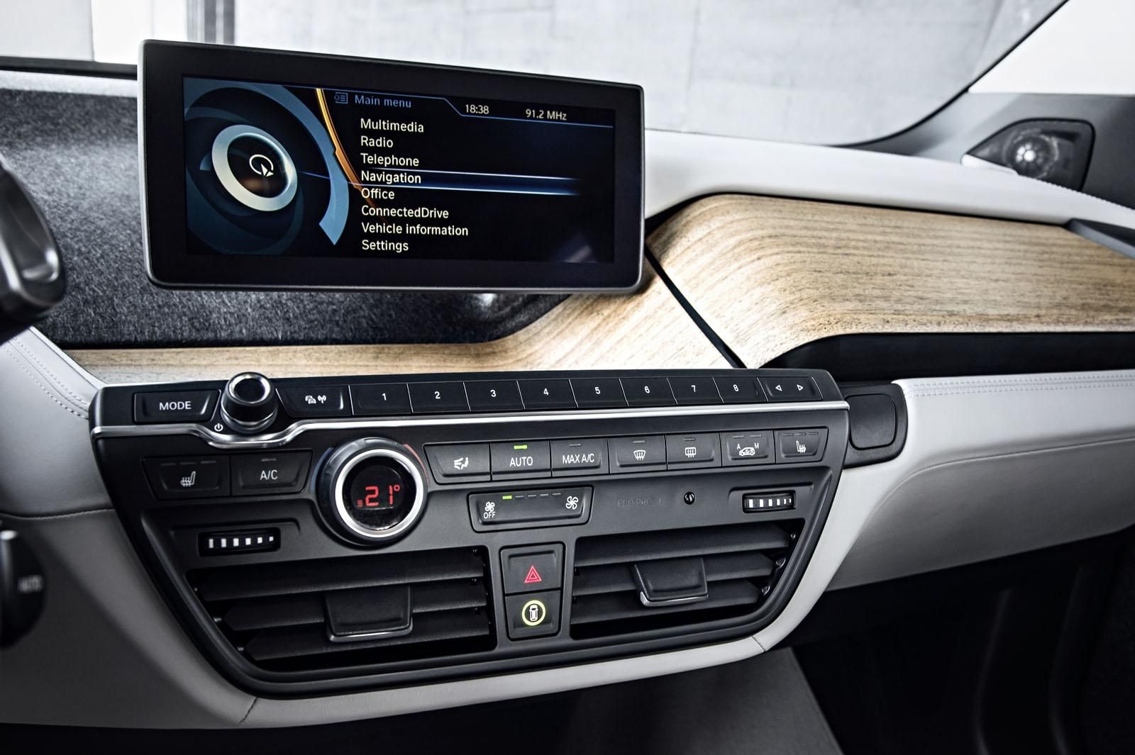 YEN BMW 3 DETAYLARI RESM GALERS