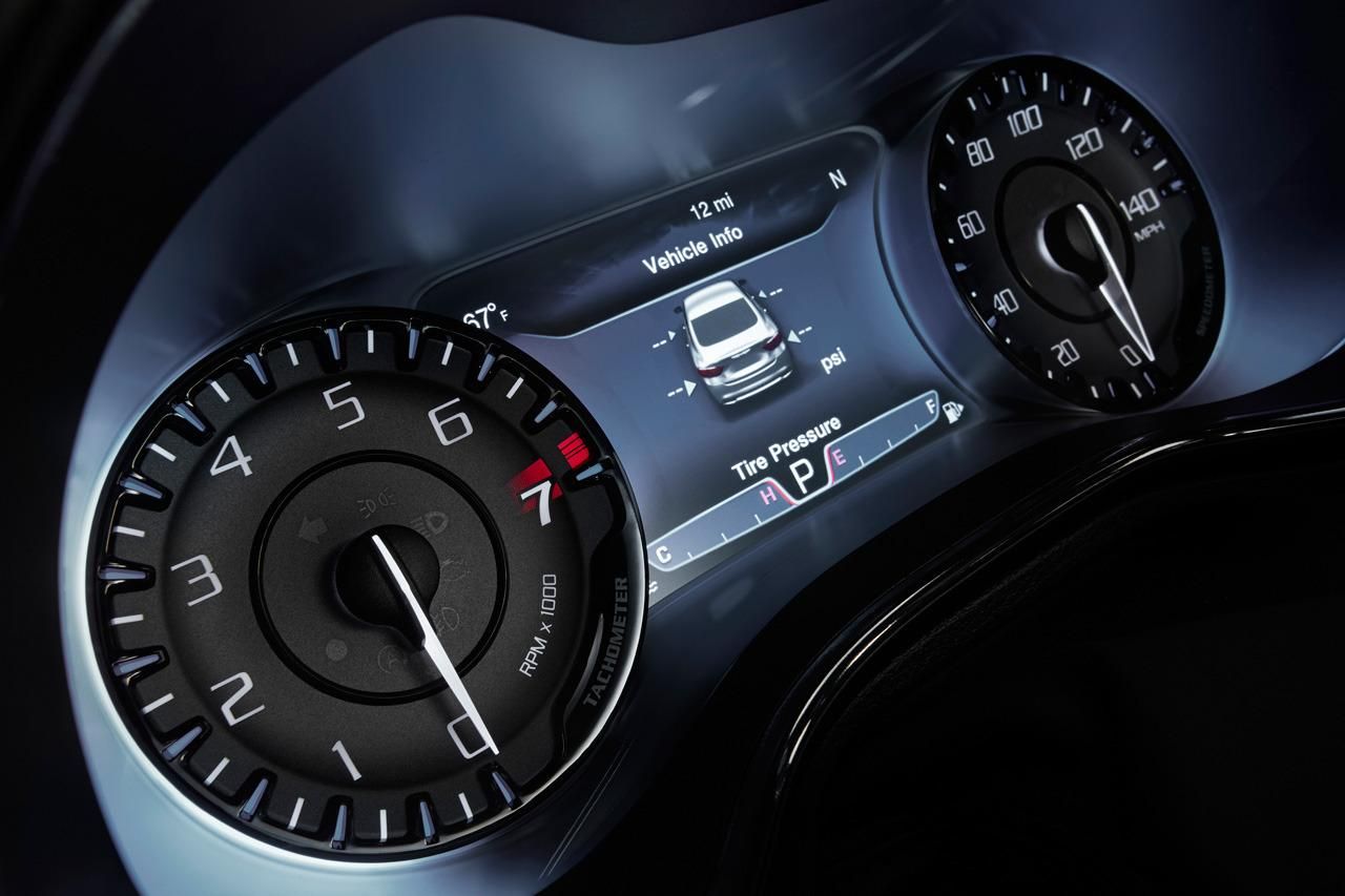 YEN 2015 CHRYSLER 200 AYRINTILI RESM GALERS