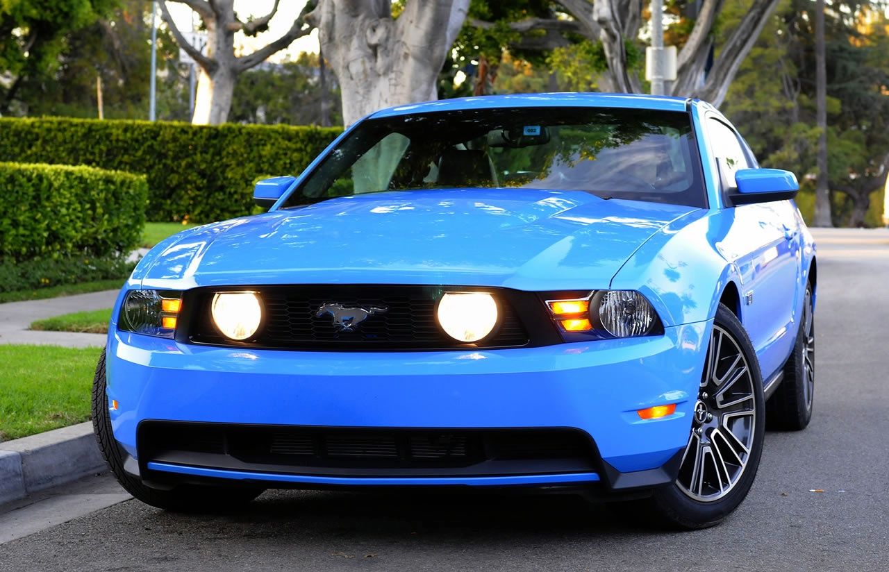 FORD MUSTANG (2010) GALER