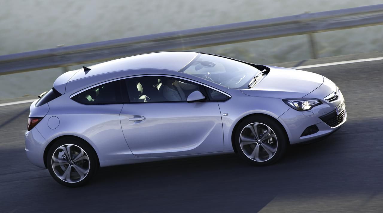 OPEL ASTRA GTC GALER