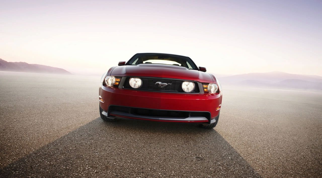 FORD MUSTANG (2010) GALER