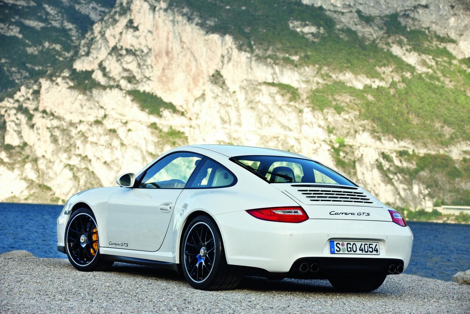 PORSCHE CARRERA GTS (2011) GALER