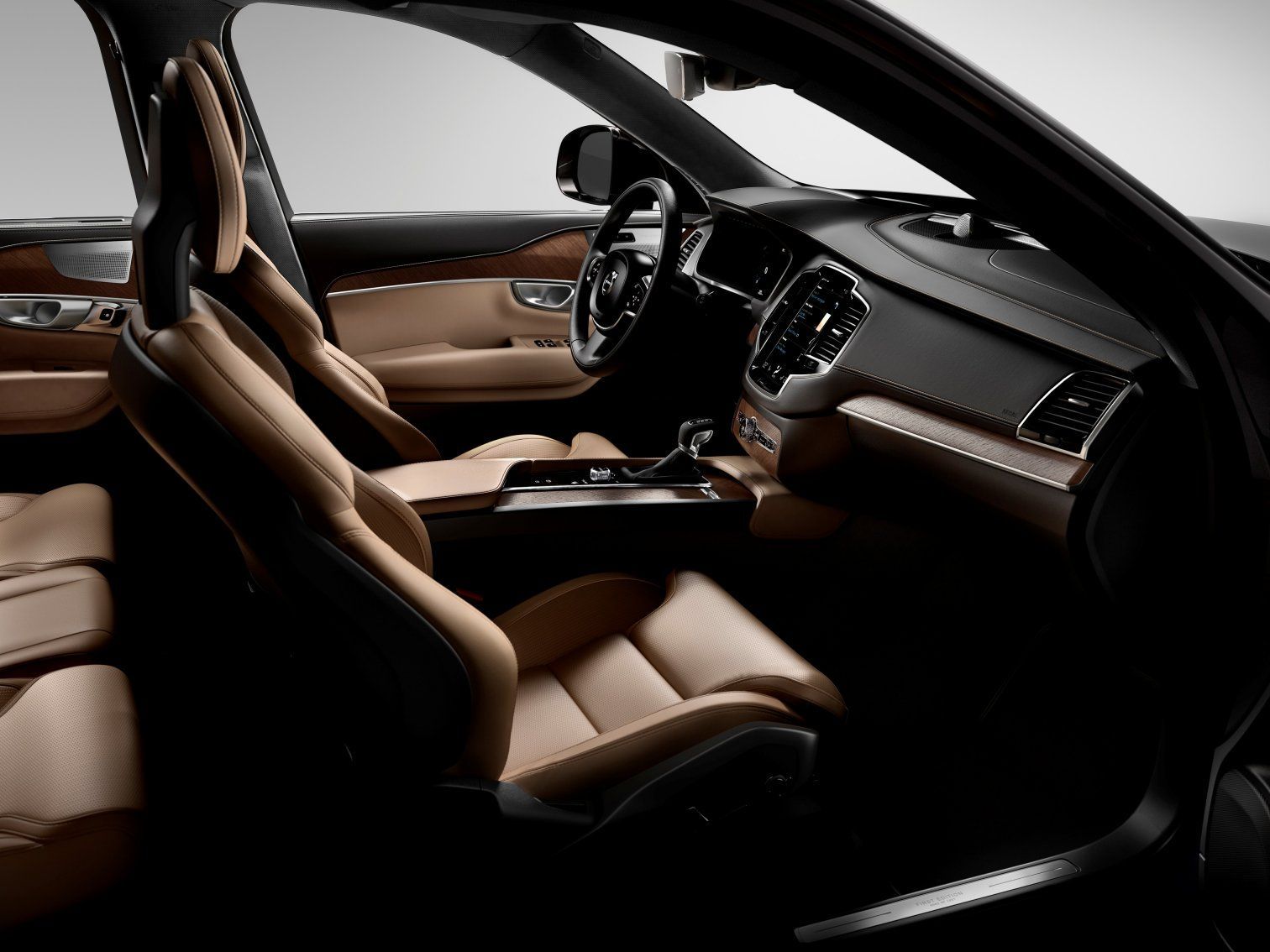 YEN 2015 VOLVO XC90 FRST EDTON RESM GALERS