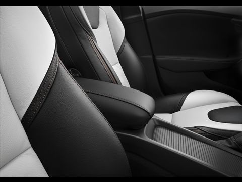 VOLVO V40 CROSS COUNTRY GALER
