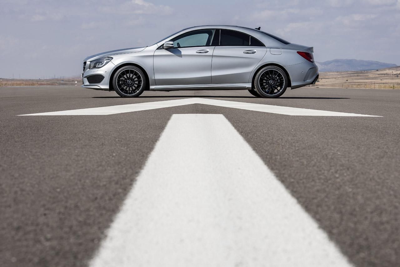 MERCEDES CLA GALER