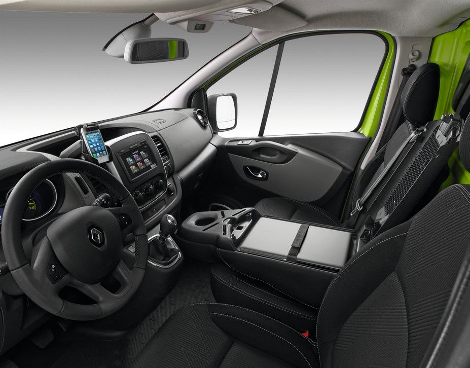 YEN 2014 RENAULT TRAFC DETAYLI RESM GALERS