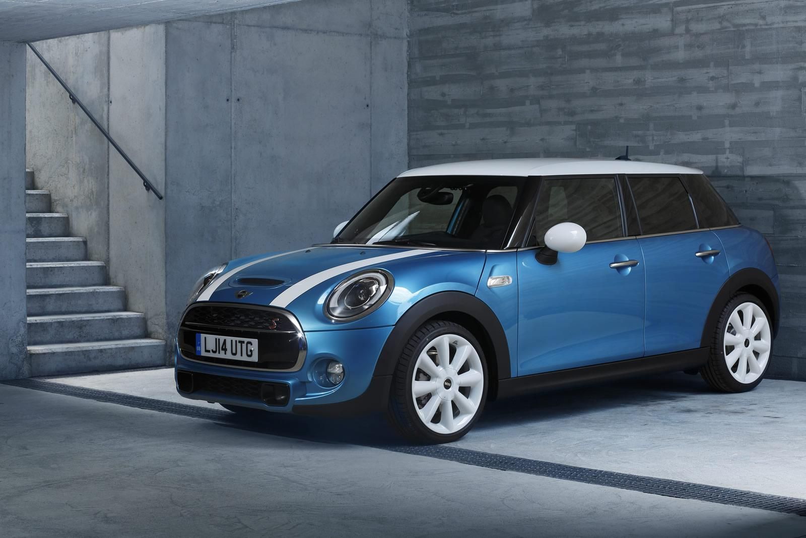 YEN BE KAPILI MN COOPER S DETAYLI RESM GALERS