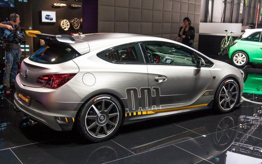 OPEL ASTRA OPC EXTREME CENEVRE RESM GALERS