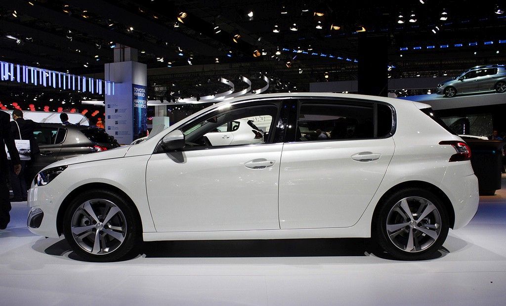 YEN PEUGEOT 308 FRANKFURT LANSMAN RESM GALERS