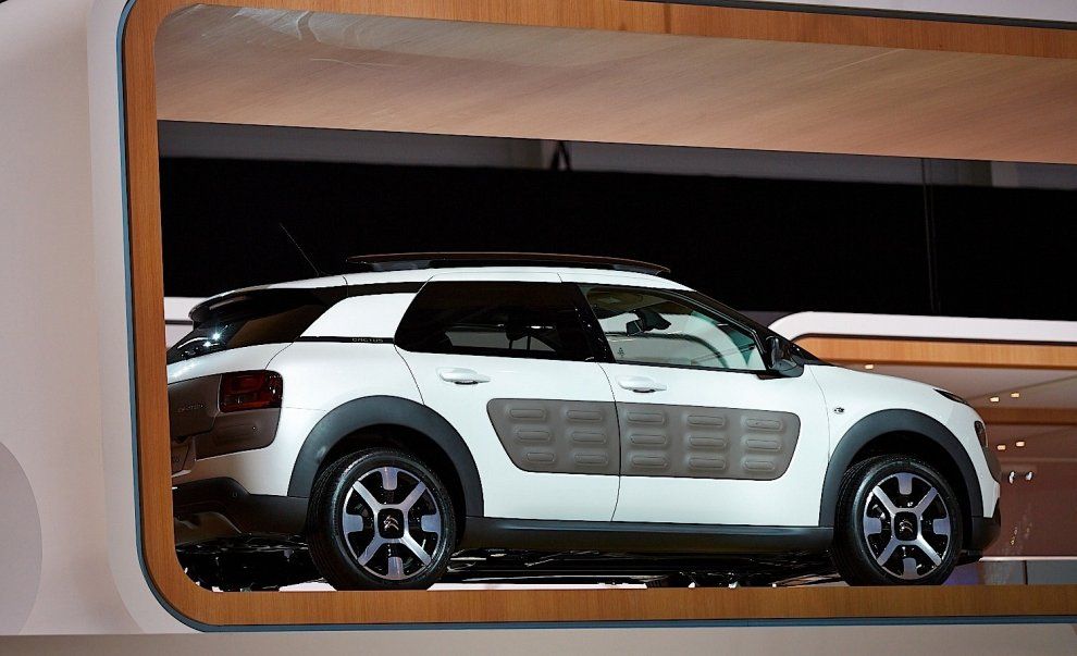 YEN CTROEN C4 CACTUS CENEVRE CANLI RESM GALERS