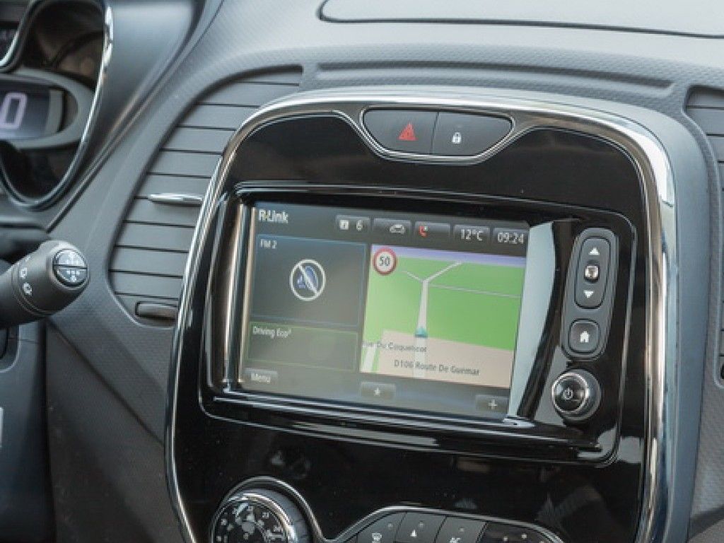 PEUGEOT 2008 M RENAULT CAPTUR MU KARILATIRMA RESM GALERS