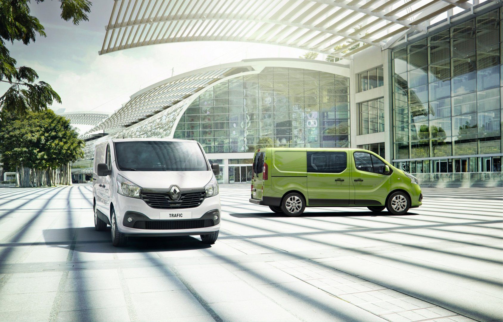 YEN RENAULT MASTER VE TRAFC RESM GALERS