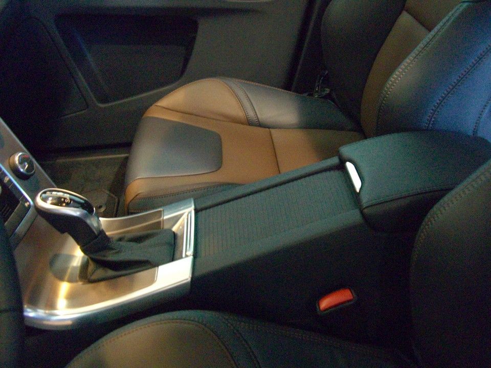 YEN MAKYAJLI 2014 VOLVO XC60 SATITA RESM GALERS