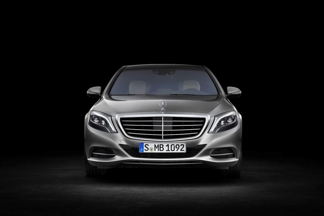 MERCEDES YEN S SERS RESM GALERS (2)