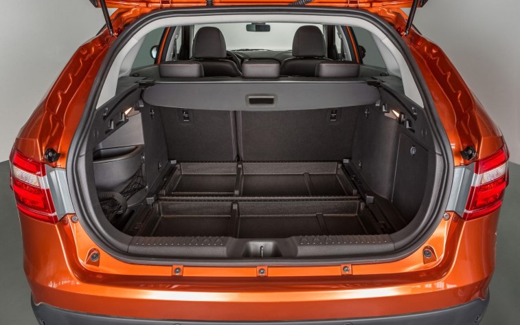 Lada Vesta SW ve Vesta SW Cross resim galerisi (30.04.2018)