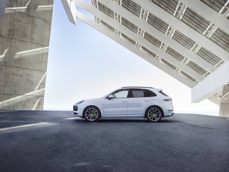 2019 Porsche Cayenne E-Hybrid resim galerisi (03.05.2018)
