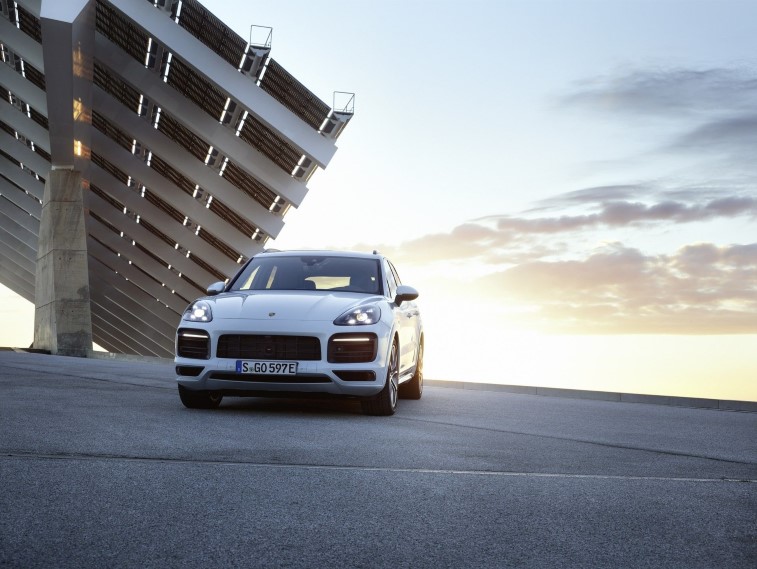 2019 Porsche Cayenne E-Hybrid resim galerisi (03.05.2018)