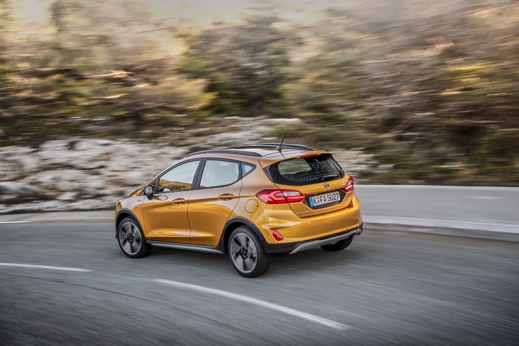 Yeni Ford Fiesta Active resim galerisi (08.05.2018)
