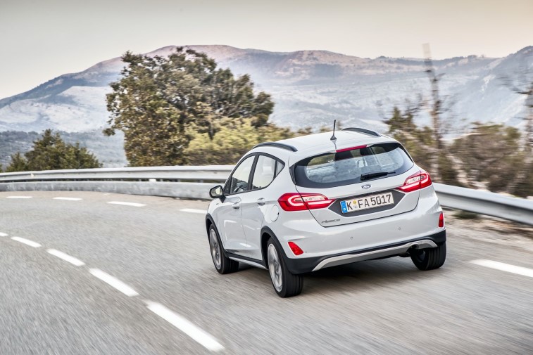 Yeni Ford Fiesta Active resim galerisi (08.05.2018)