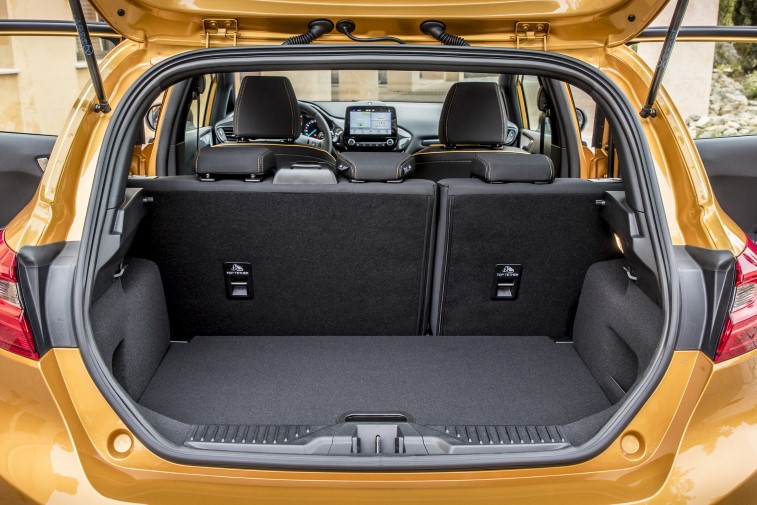 Yeni Ford Fiesta Active resim galerisi (08.05.2018)