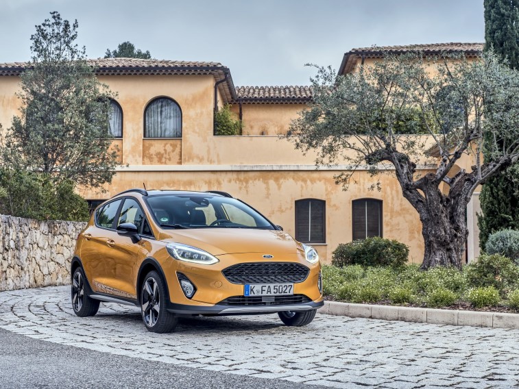 Yeni Ford Fiesta Active resim galerisi (08.05.2018)