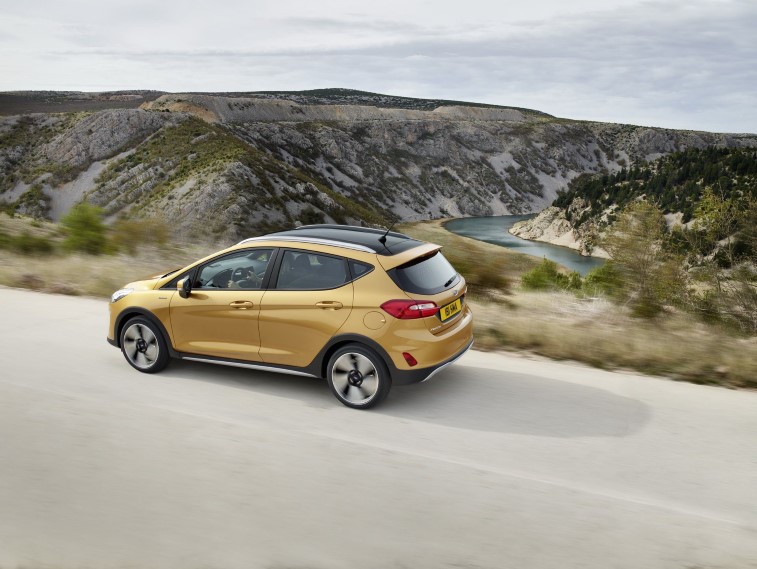 Yeni Ford Fiesta Active resim galerisi (08.05.2018)