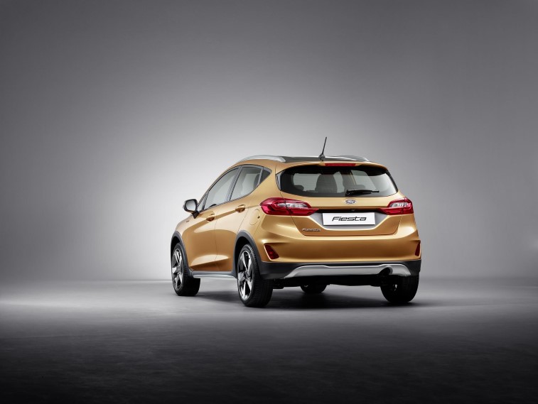 Yeni Ford Fiesta Active resim galerisi (08.05.2018)
