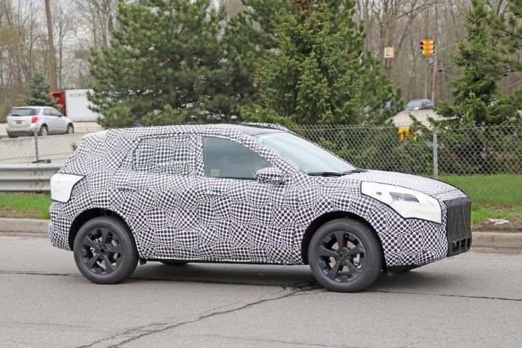 Yeni 2020 Ford Kuga SUV resim galerisi (09.05.2018)