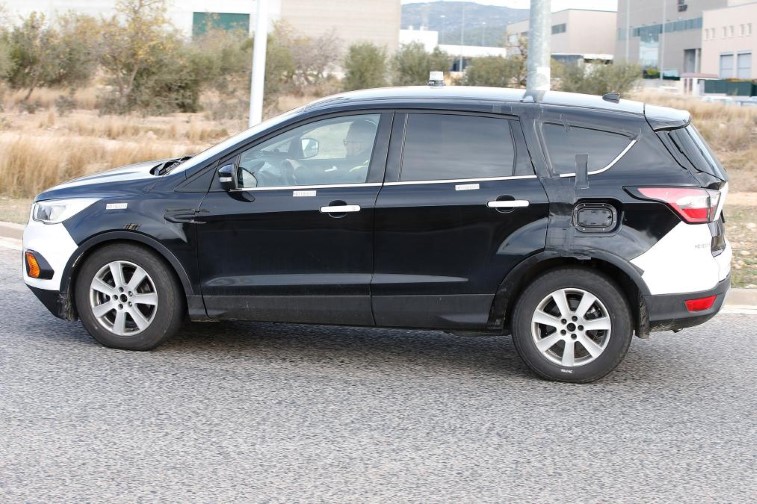 Yeni 2020 Ford Kuga SUV resim galerisi (09.05.2018)