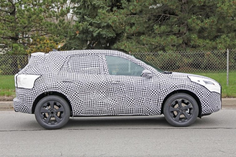 Yeni 2020 Ford Kuga SUV resim galerisi (09.05.2018)