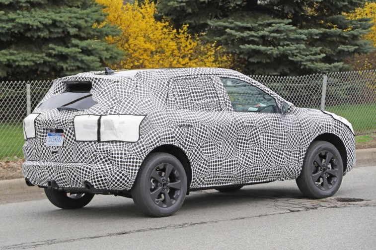 Yeni 2020 Ford Kuga SUV resim galerisi (09.05.2018)