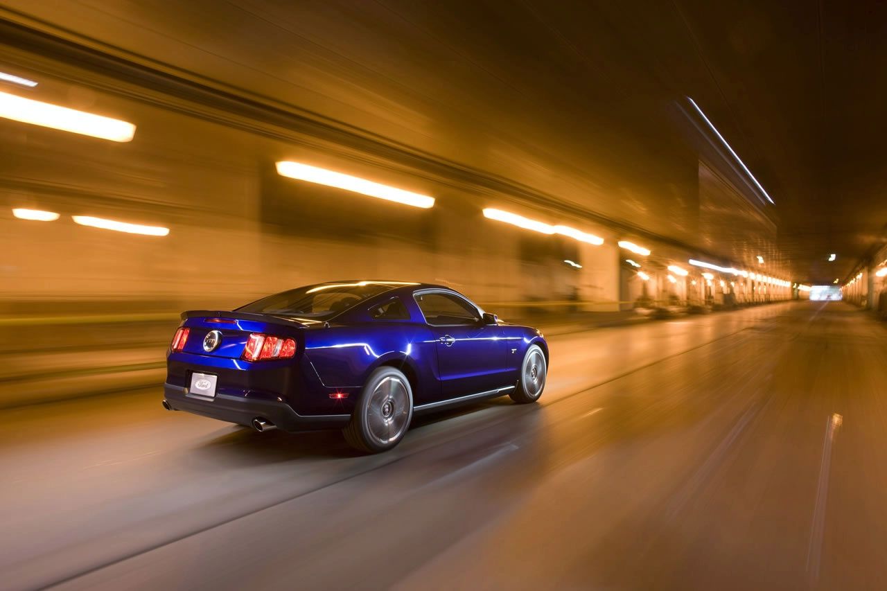 FORD MUSTANG (2010) GALER
