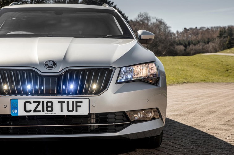 Skoda Superb Station zel zrhl versiyon resim galerisi