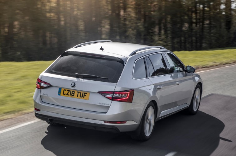 Skoda Superb Station zel zrhl versiyon resim galerisi