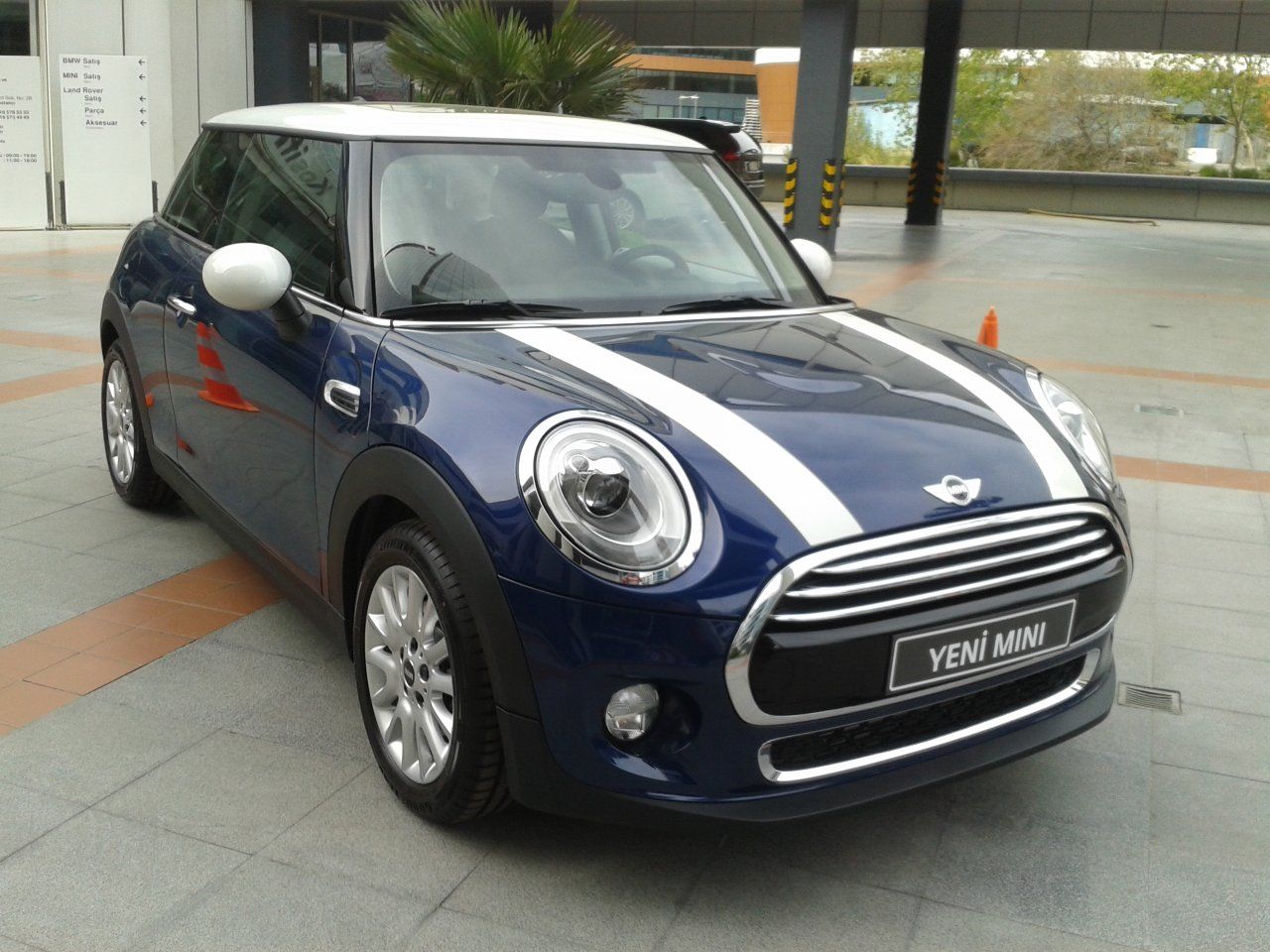 YEN NESL 2014 MN COOPER TRKYE'DE RESM GALERS