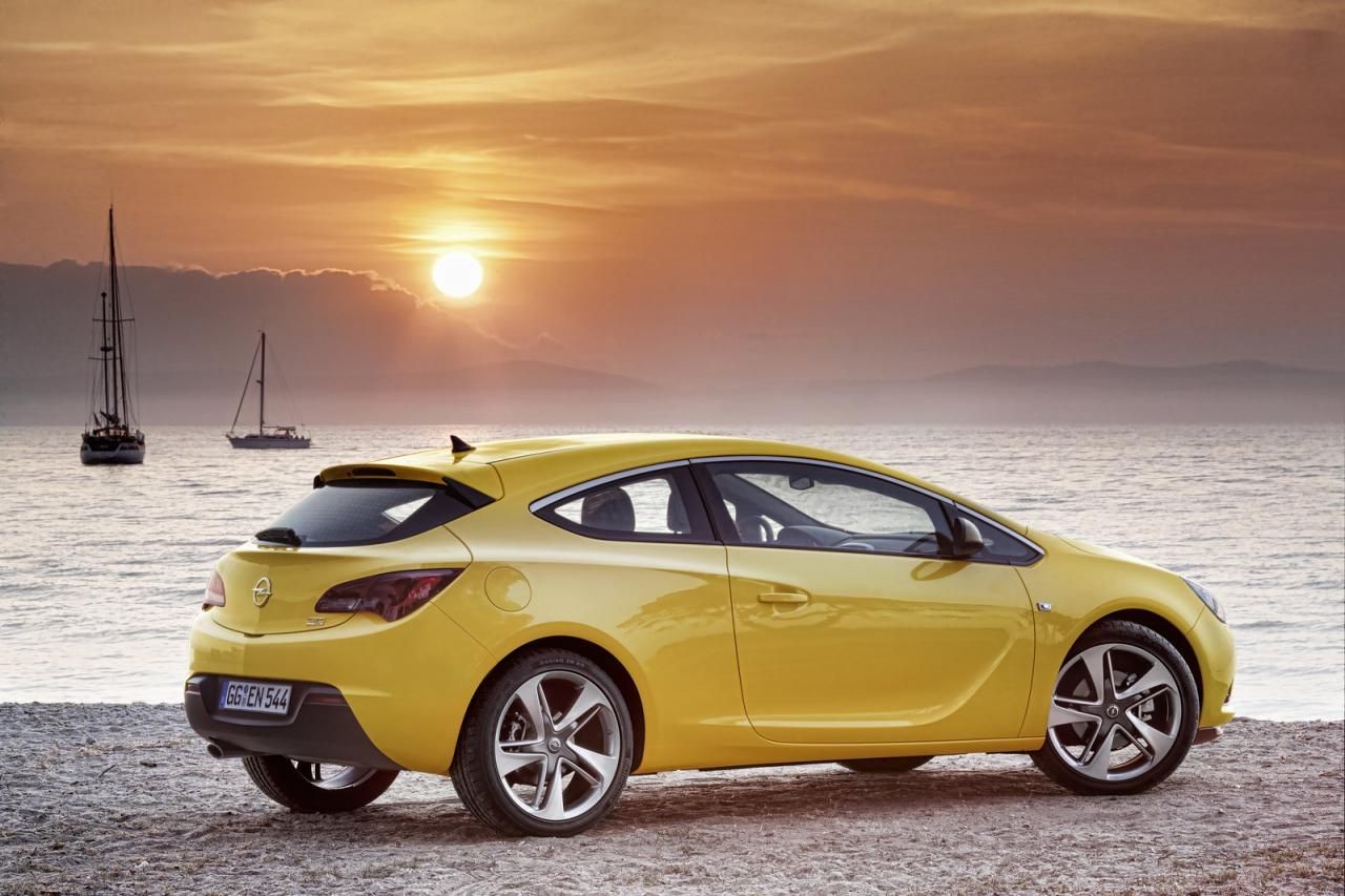 OPEL ASTRA GTC GALER