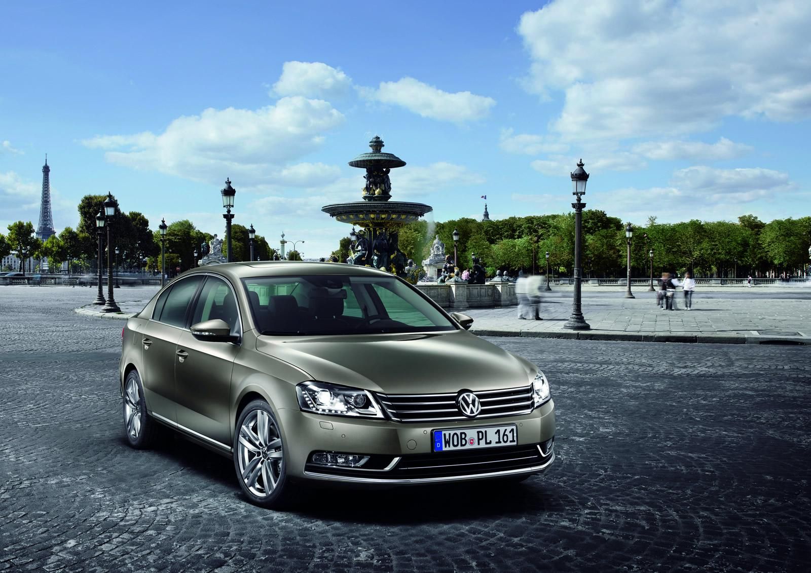 VOLKSWAGEN PASSAT GALER