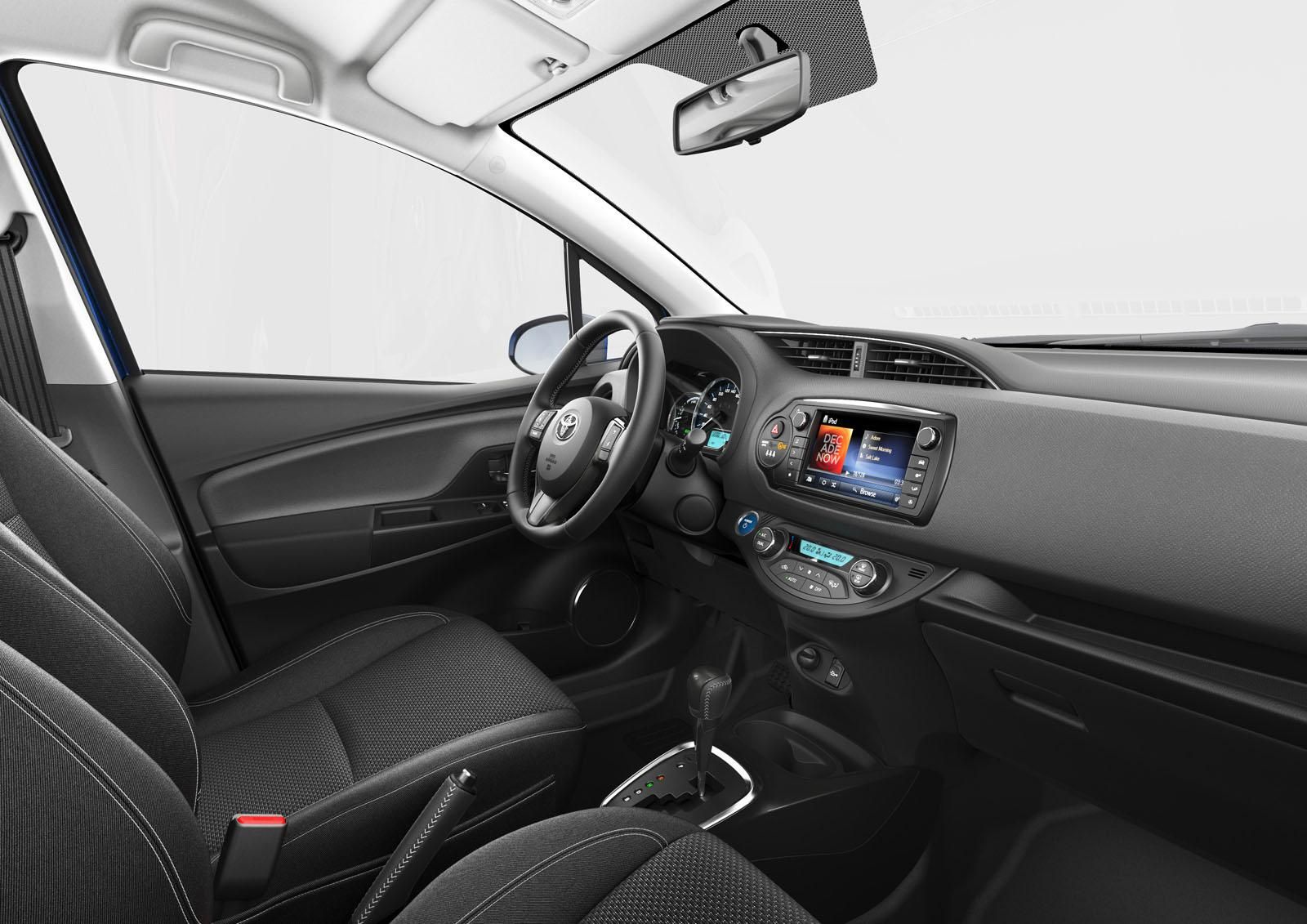 YEN 2015 MAKYAJLI TOYOTA YARS DETAYLI RESM GALERS