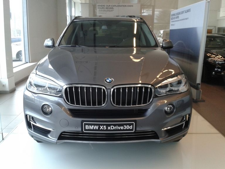 YEN BMW X5 TRKYE'DE SATITA RESM GALERS