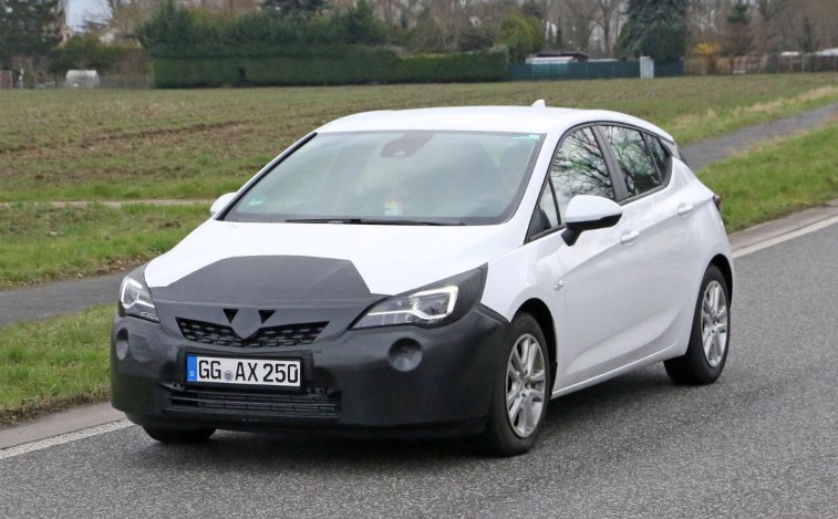 Makyajl 2019 Opel Astra resim galerisi (20.06.2018)