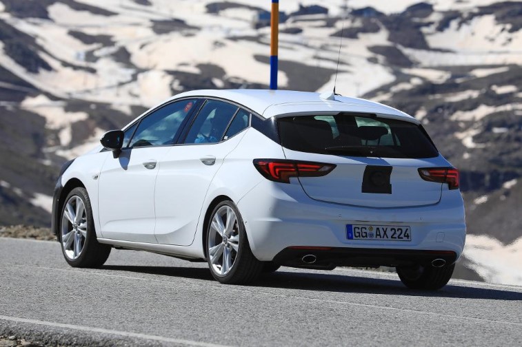 Makyajl 2019 Opel Astra resim galerisi (20.06.2018)