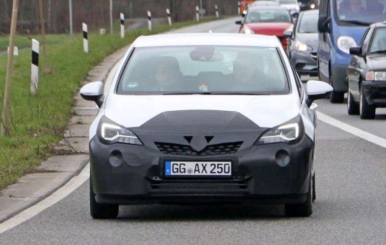 Makyajl 2019 Opel Astra resim galerisi (20.06.2018)