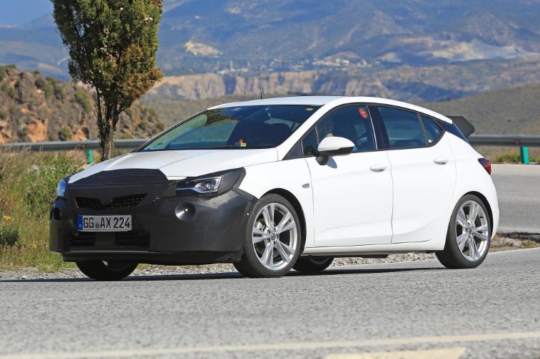 Makyajl 2019 Opel Astra resim galerisi (20.06.2018)