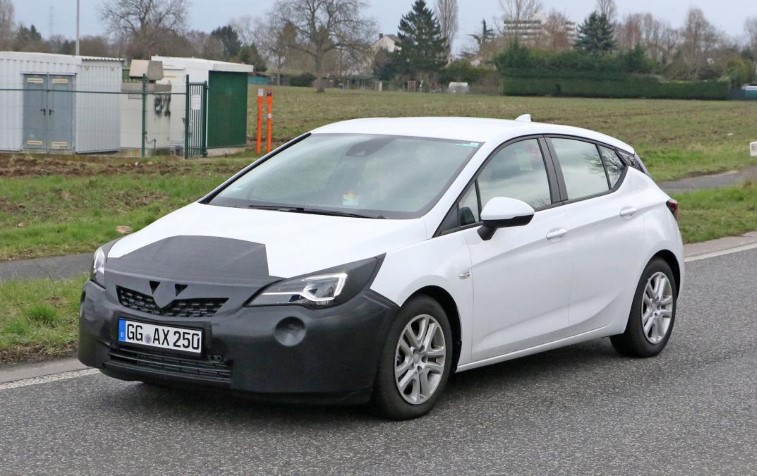 Makyajl 2019 Opel Astra resim galerisi (20.06.2018)